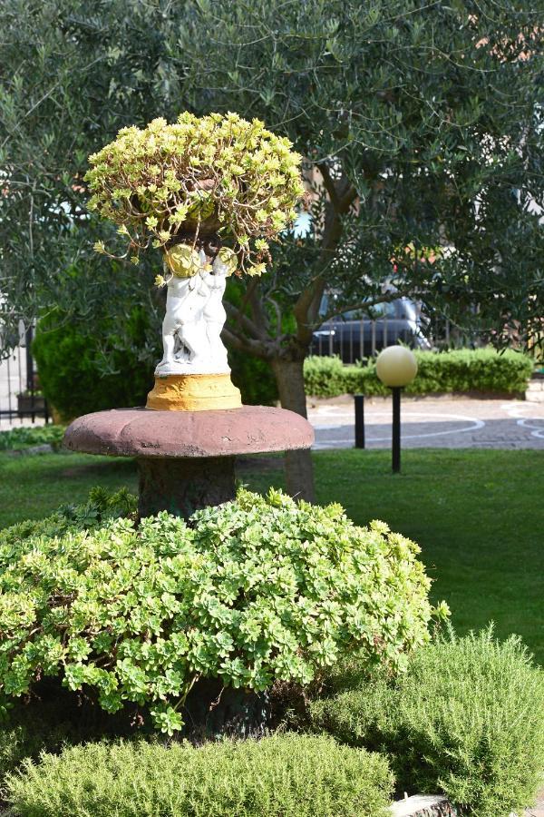 Fontana Fiorita Iseo Appartement Buitenkant foto